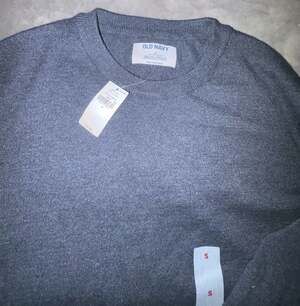 Old Navy Go-Recycled Crew-Neck Sweater Size Small